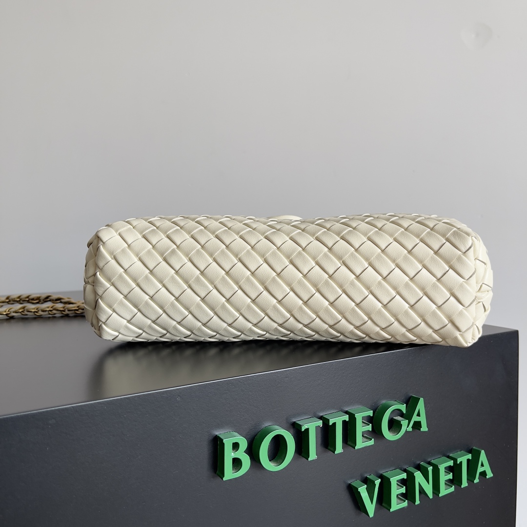 Bottega Veneta LAUREN 1980 Small Clutch 804038