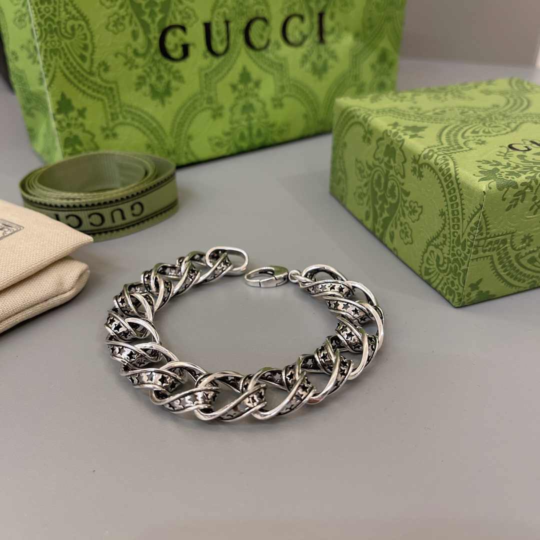 Gucci twist chain bracelet