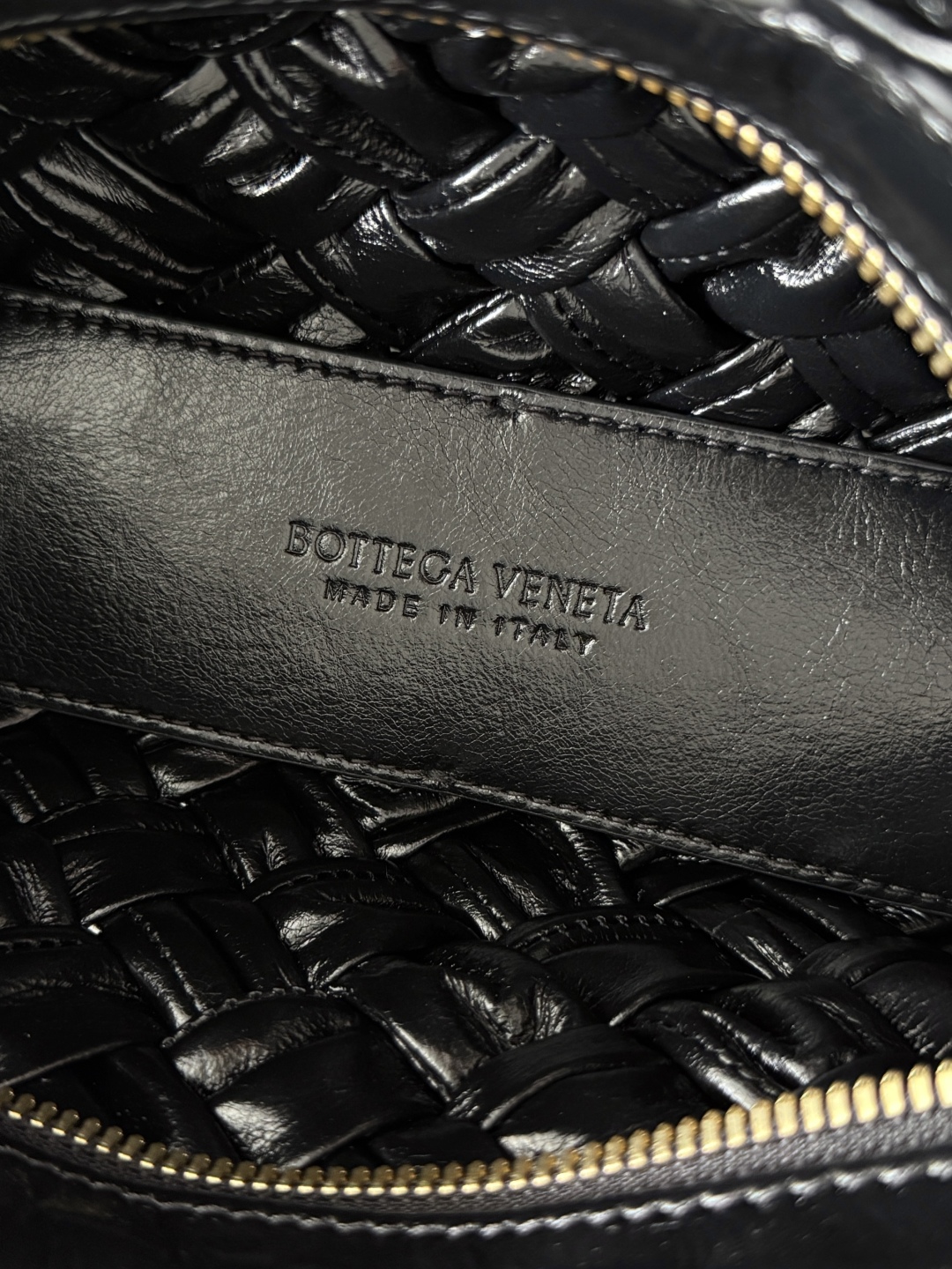 Bottega Veneta Kalimero cha cha woven handbag 785780