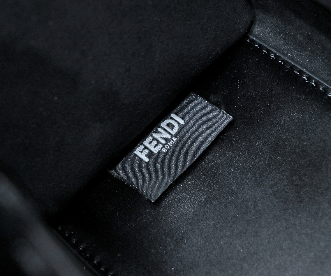 FENDI Small Tote Bag 1006