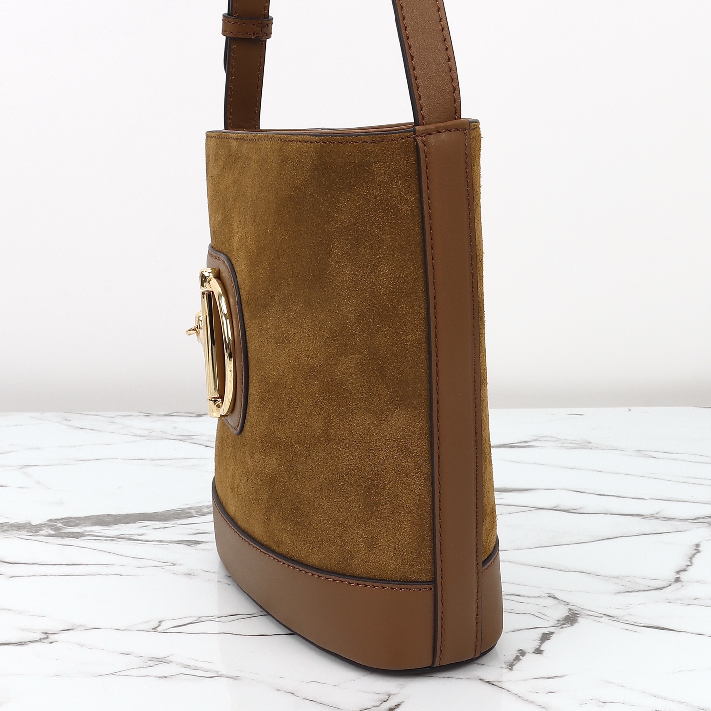 Gucci 73 small bucket bag ‎833665 CAAAV 2718
