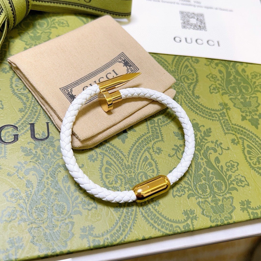 Gucci white cowhide braided bracelet