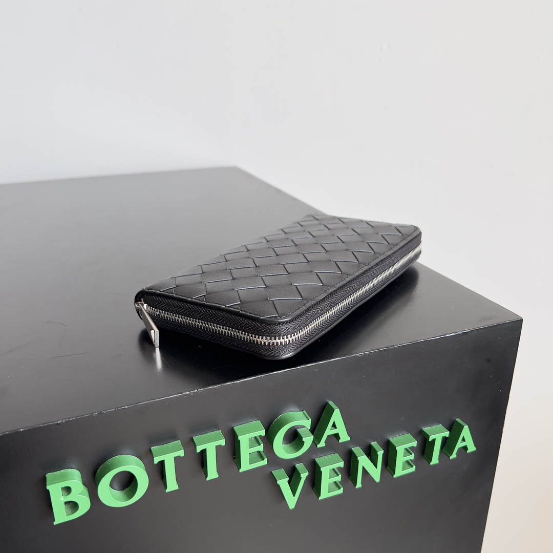 Bottega Veneta Braided Small Wallet 593217