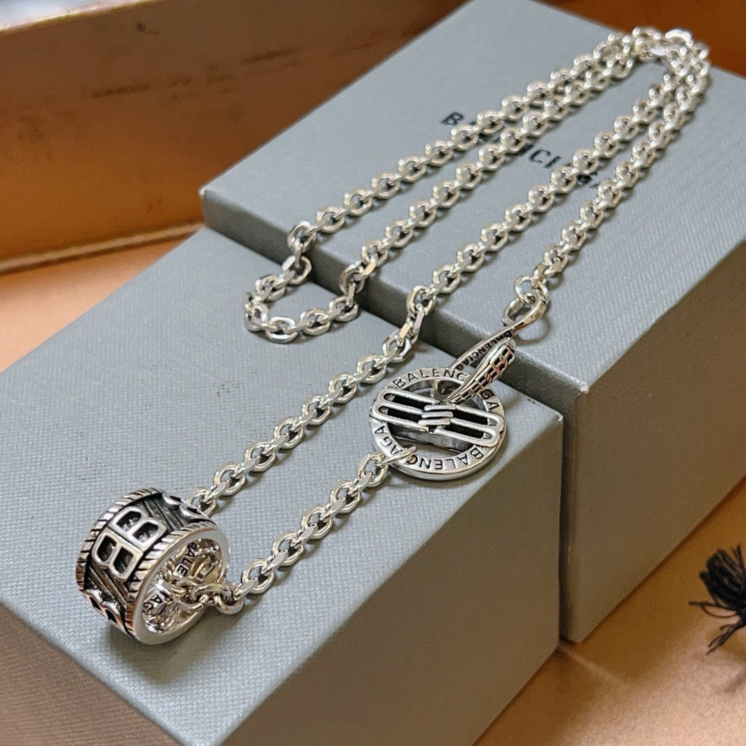 Balenciaga Ring Chain Vintage Necklace