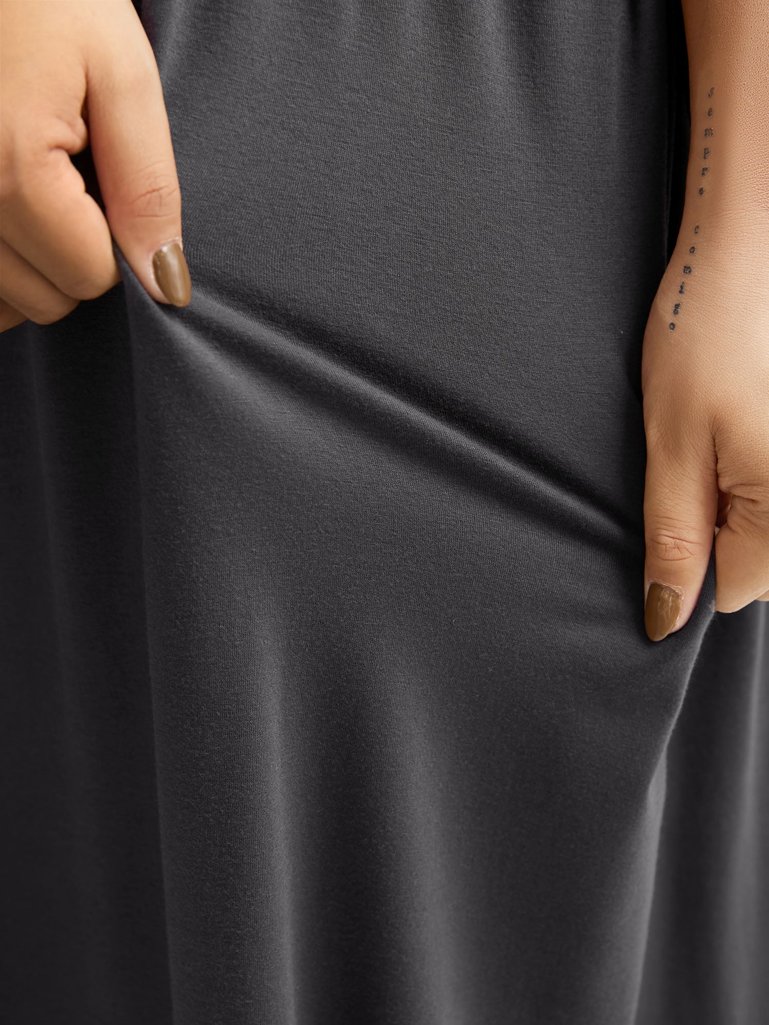 Supersoft Wide Waistband Pleated Plain Midi Skirt