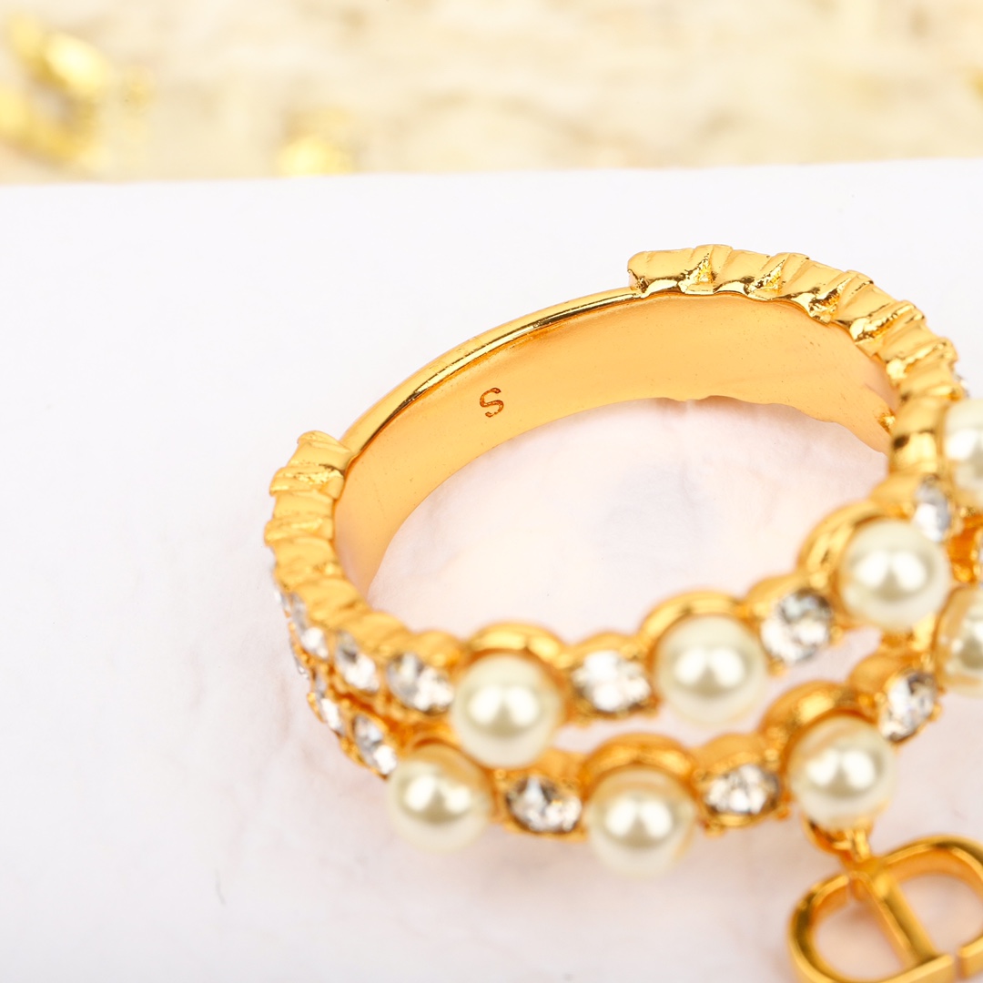 Dior Pearl Ring