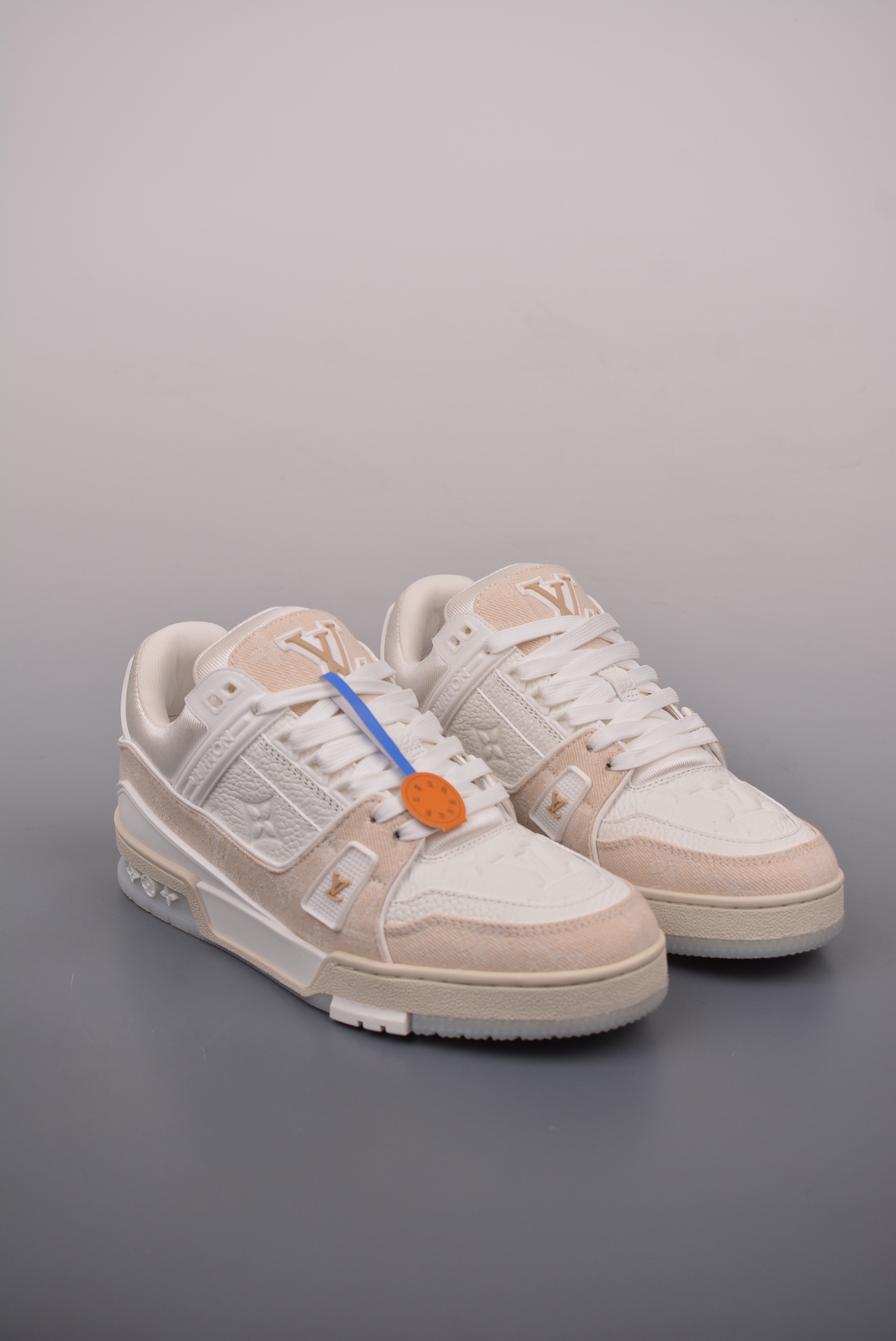 Louis Vuitton Trainer Sneaker Lowv Beige Embossed 1ABOJX