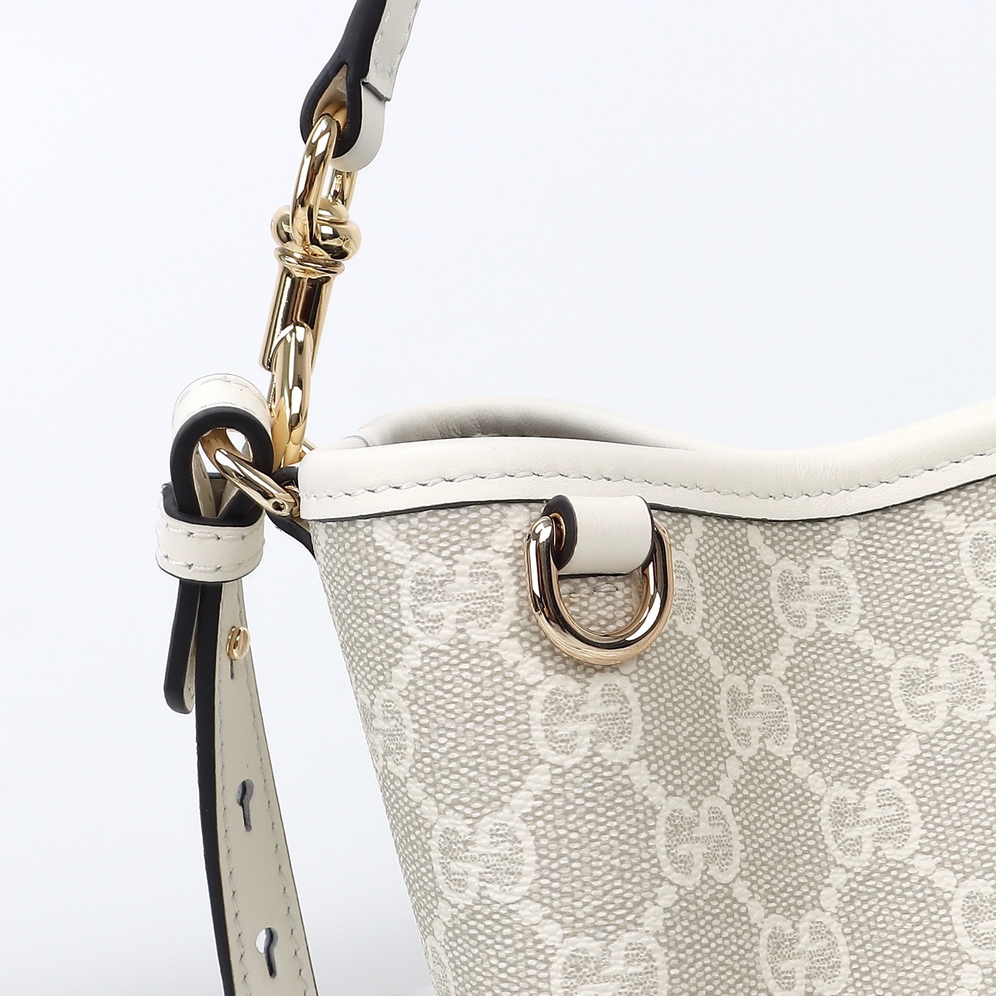 Gucci GG Emblem small bucket bag ‎815118 FAD6L 9641