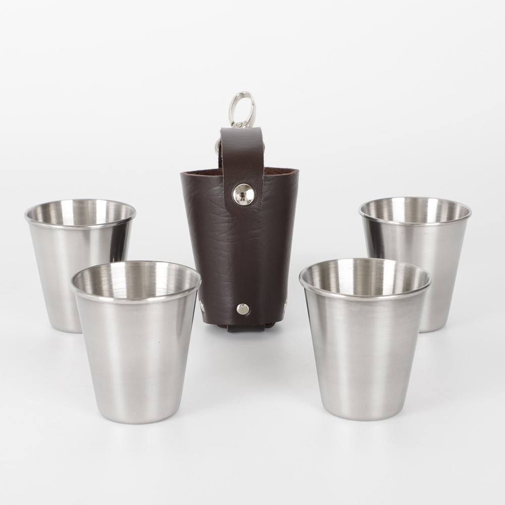 Spirits glasses 4 with carrying sleeves
