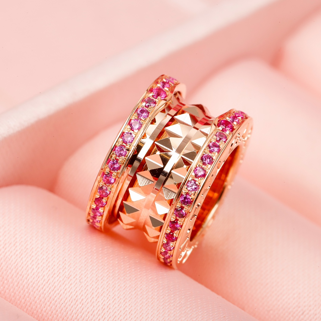Bulgari rivet ruby ​​necklace