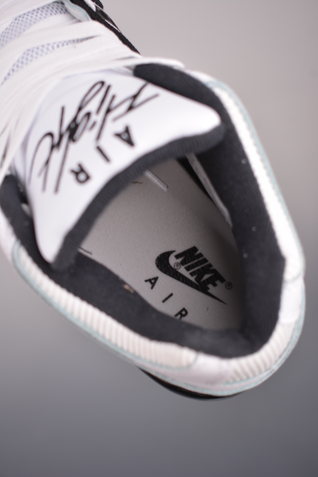Nike Air Flight 89 Black and White  HF9382-100