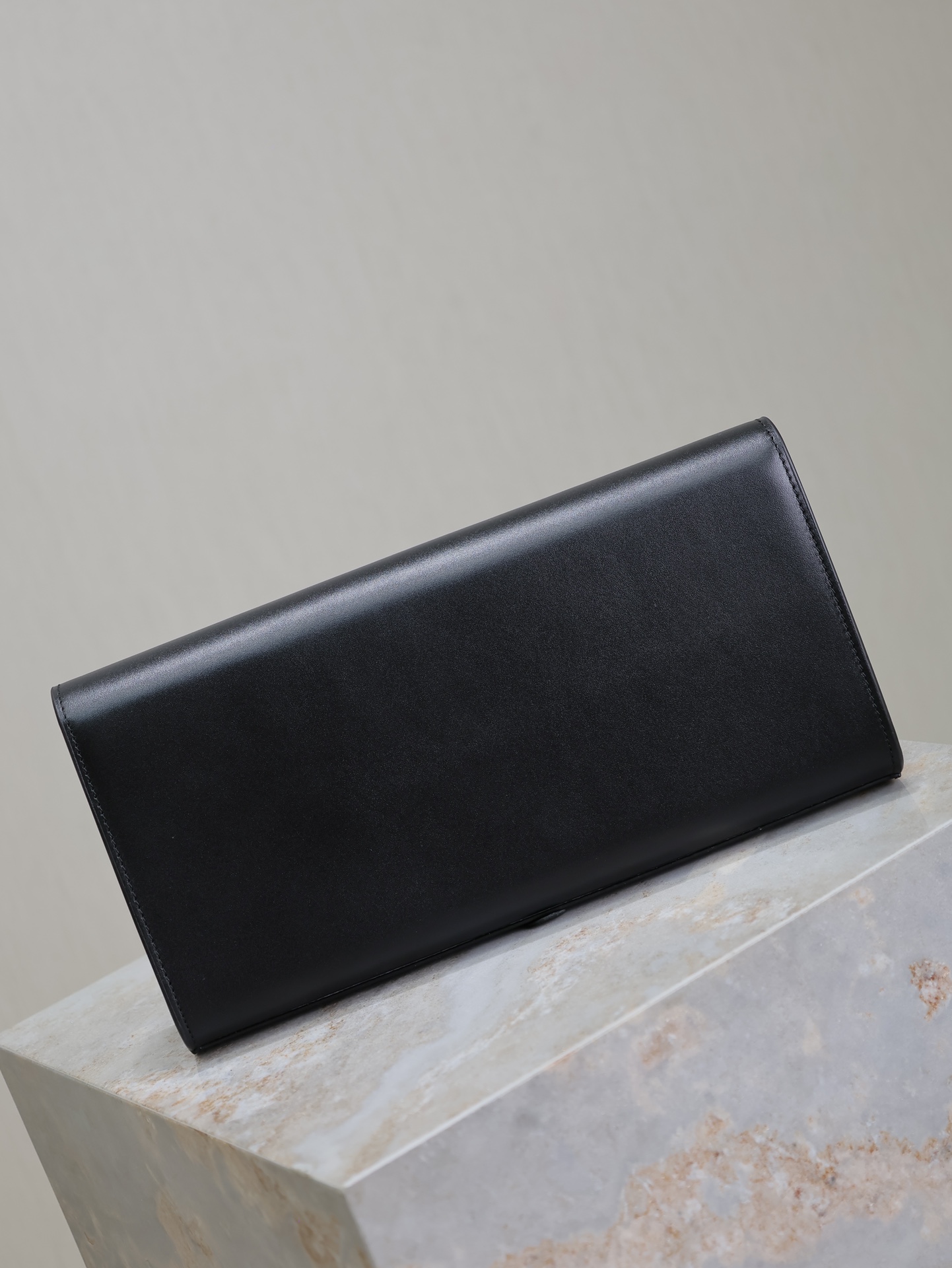 Yves Saint Laurent Classic Kate Clutch 306079