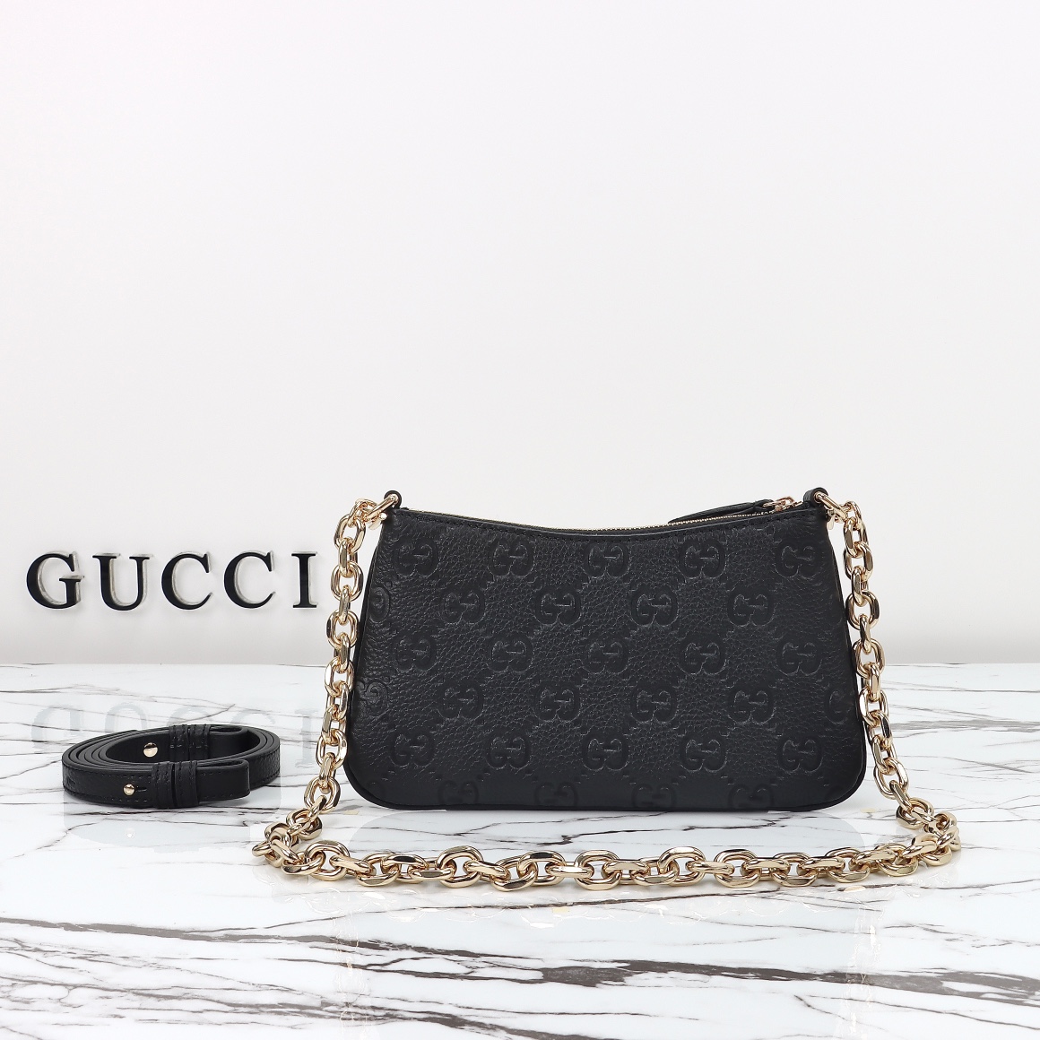 Gucci GG Emblem small shoulder bag ‎815278 AAEEM 1000