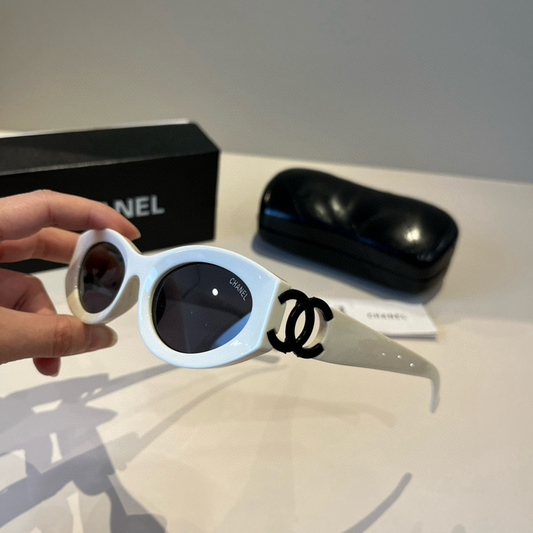 Chanel round frame sunglasses