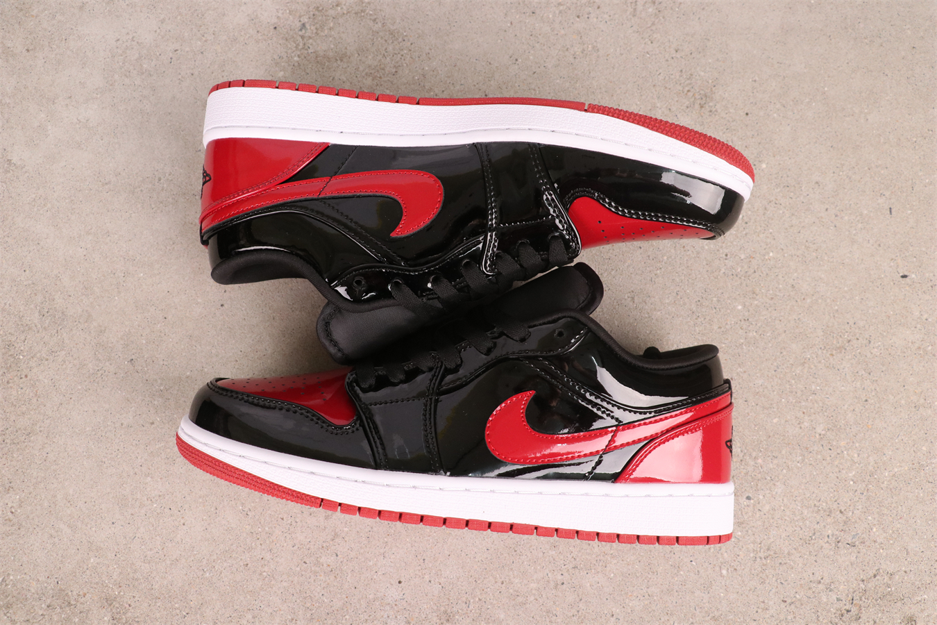 Air Jordan 1 Low 'Patent Bred' 553558-063