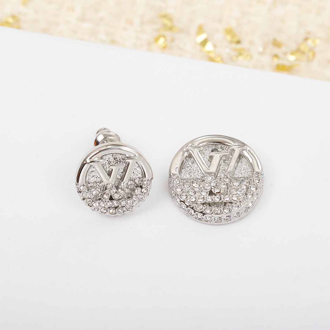 Louis Vuitton New Diamond Earrings