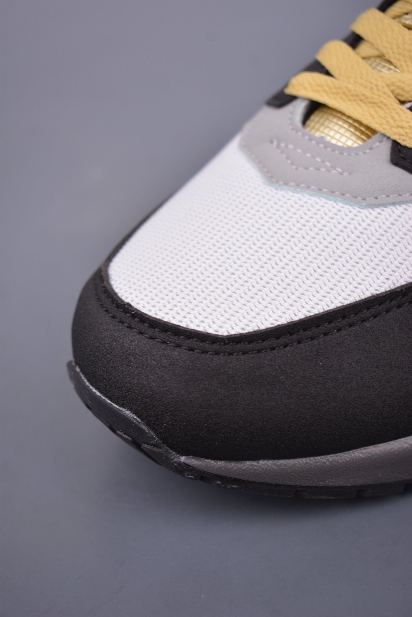SWOOSH Nike Air Max 1 Big Head Mode Black White Gold 007 IB9898-001