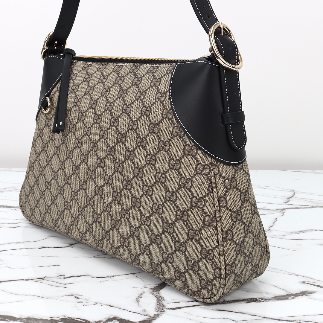 Gucci GG Emblem Large Shoulder BagStyle ‎815217 FAD6L 9741