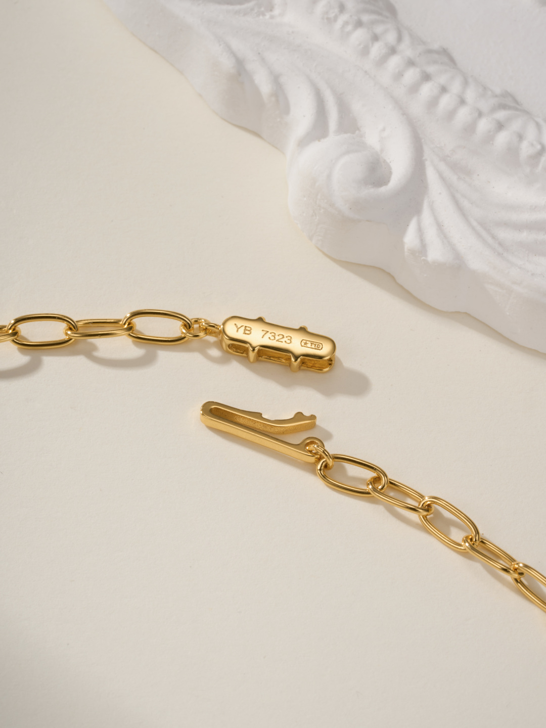 Cartier diamond nail necklace