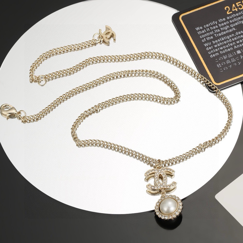 Chanel pearl and diamond necklace
