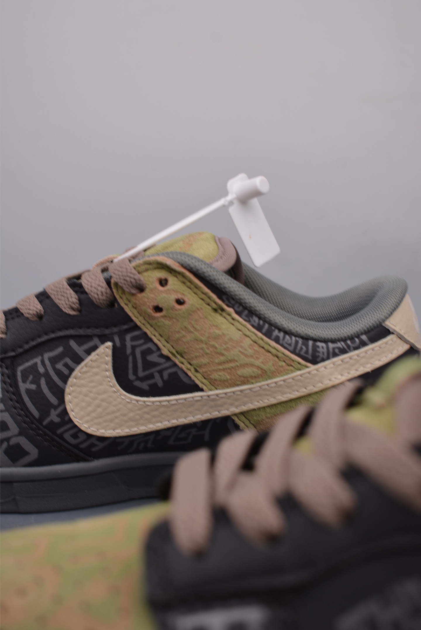 Nike Dunk Premium Low Doernbecher 2013