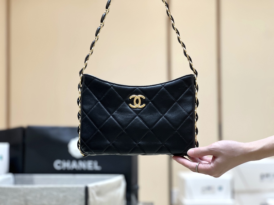 Chanel 24K Autumn/Winter Collection Hobo AS5177