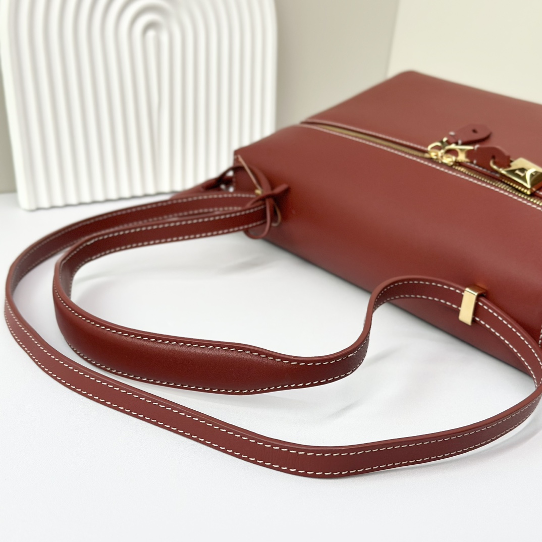 Loro Piana Extra Bag L27 Crossbody Bag FAO4759