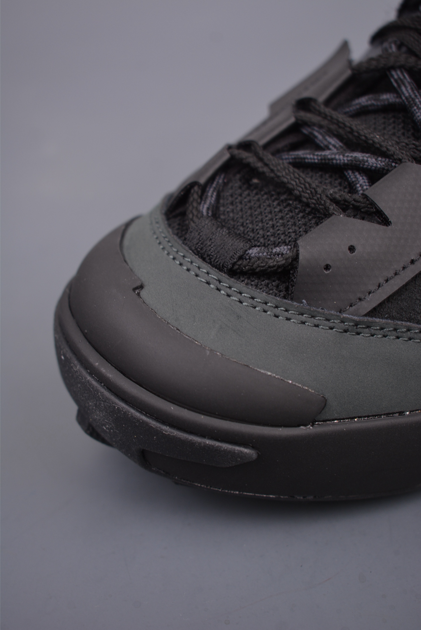 Sacai x NIKE Zegama Dome SP Black Grey running shoes HQ8618-001