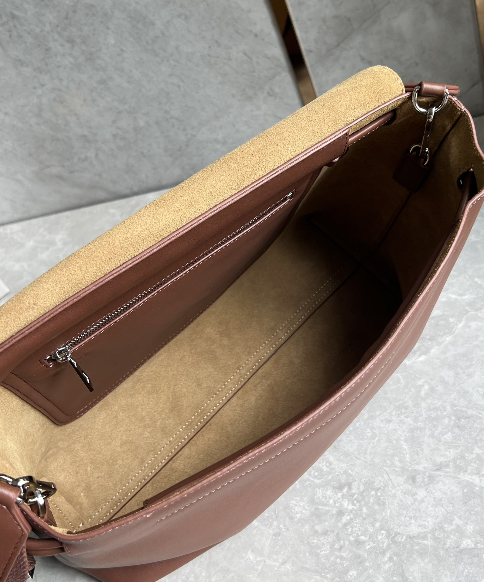 Loewe Flamenco satchel messenger bag 0901