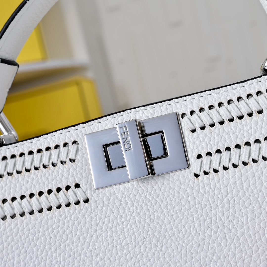 FENDI ekaboo iseeu small bag 3372