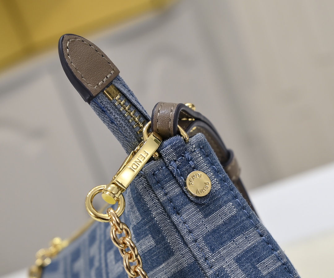 FENDI Baguette Denim Clutch 7717