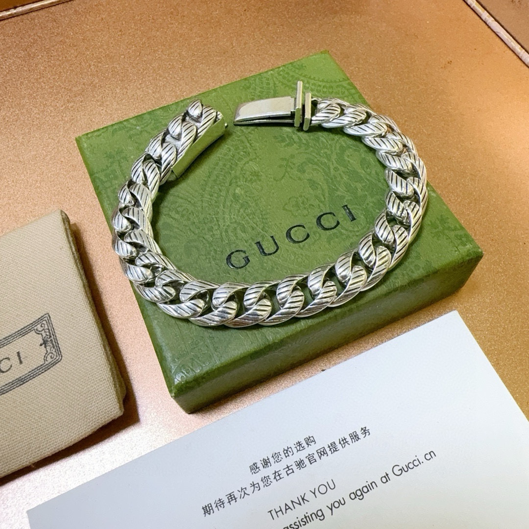 Gucci Flat Chain Vintage Bracelet