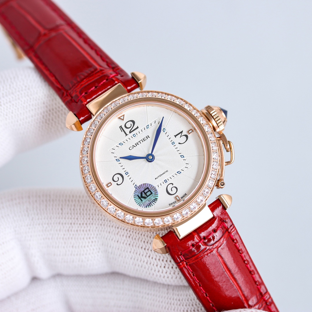 Cartier's classic never-ending kettle Kapasha series