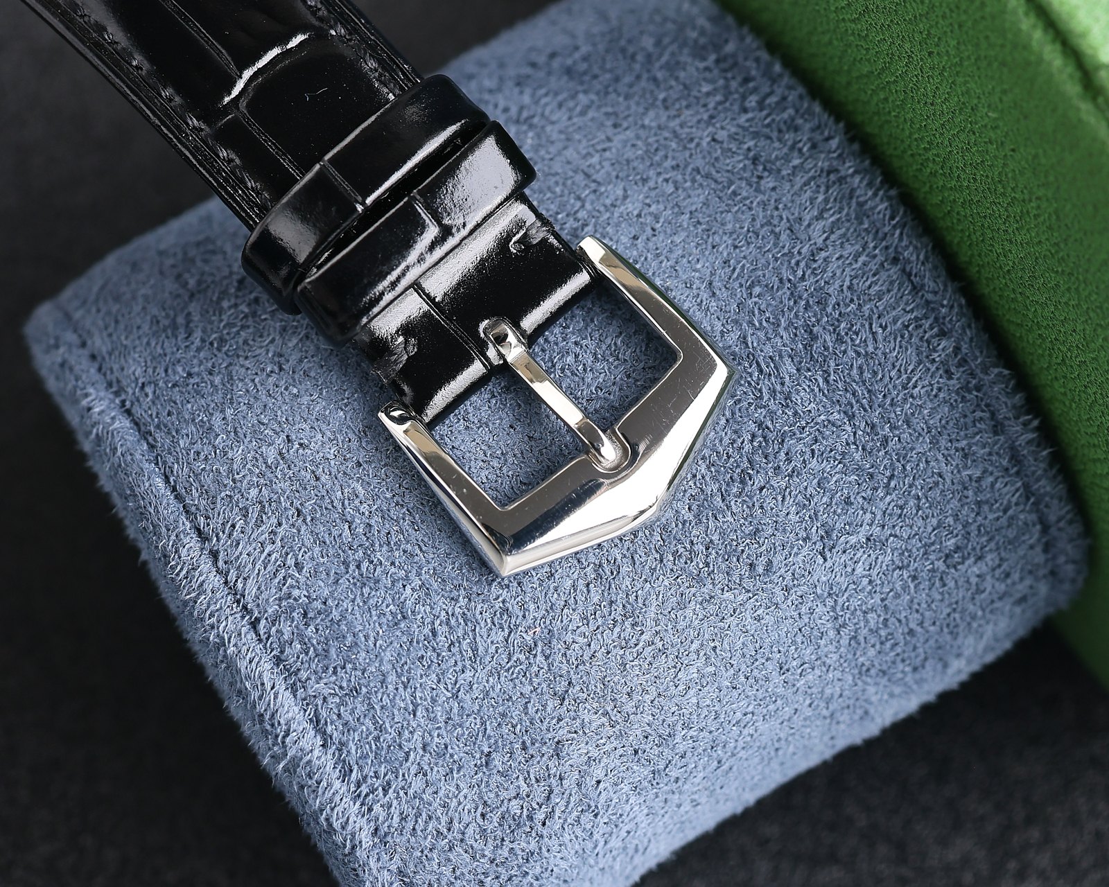 Patek Philippe TW Classic Series 5296