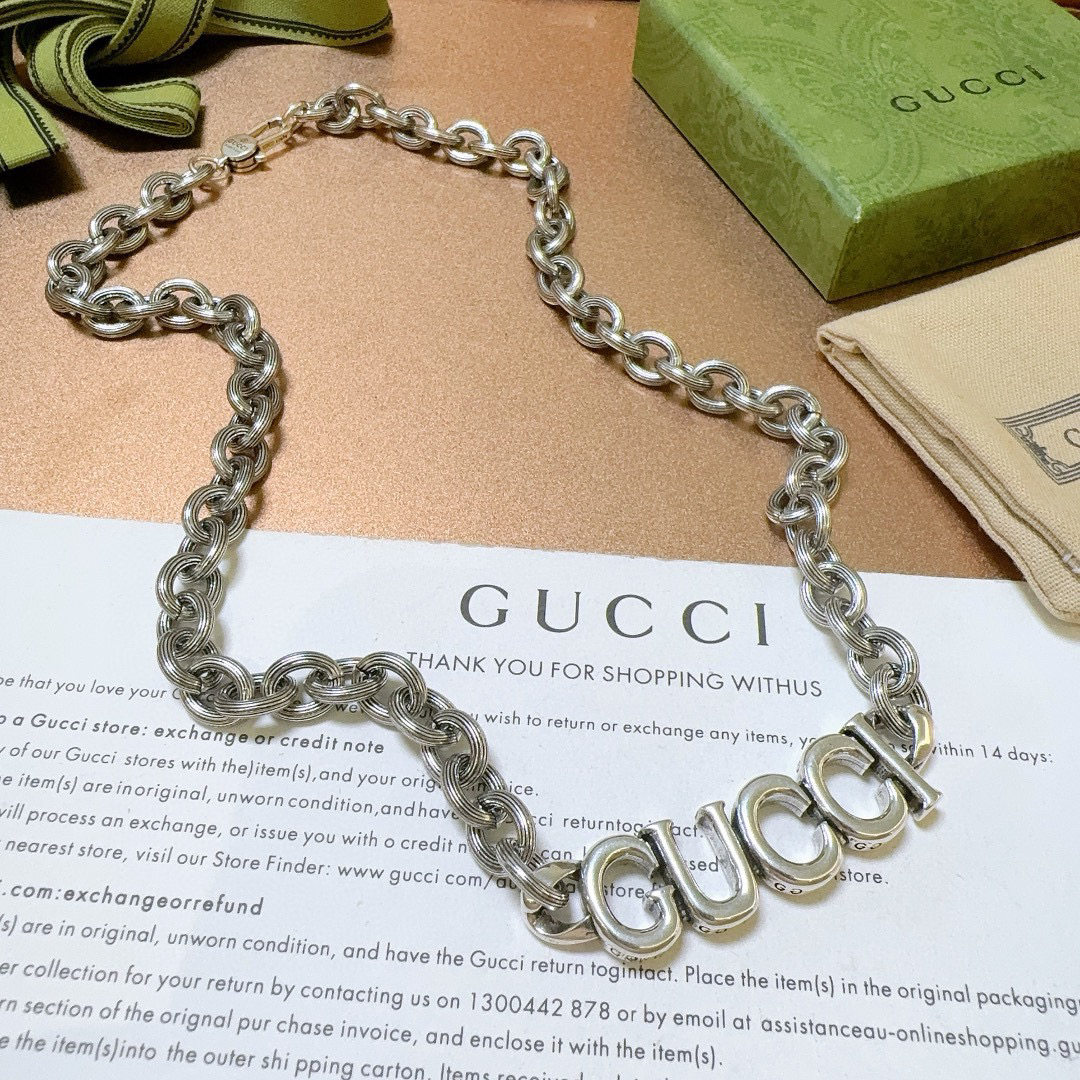 Gucci round chain necklace