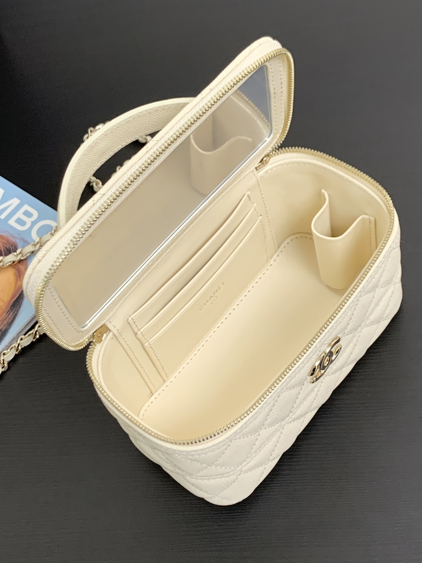Chanel 25C cosmetic bag 99440