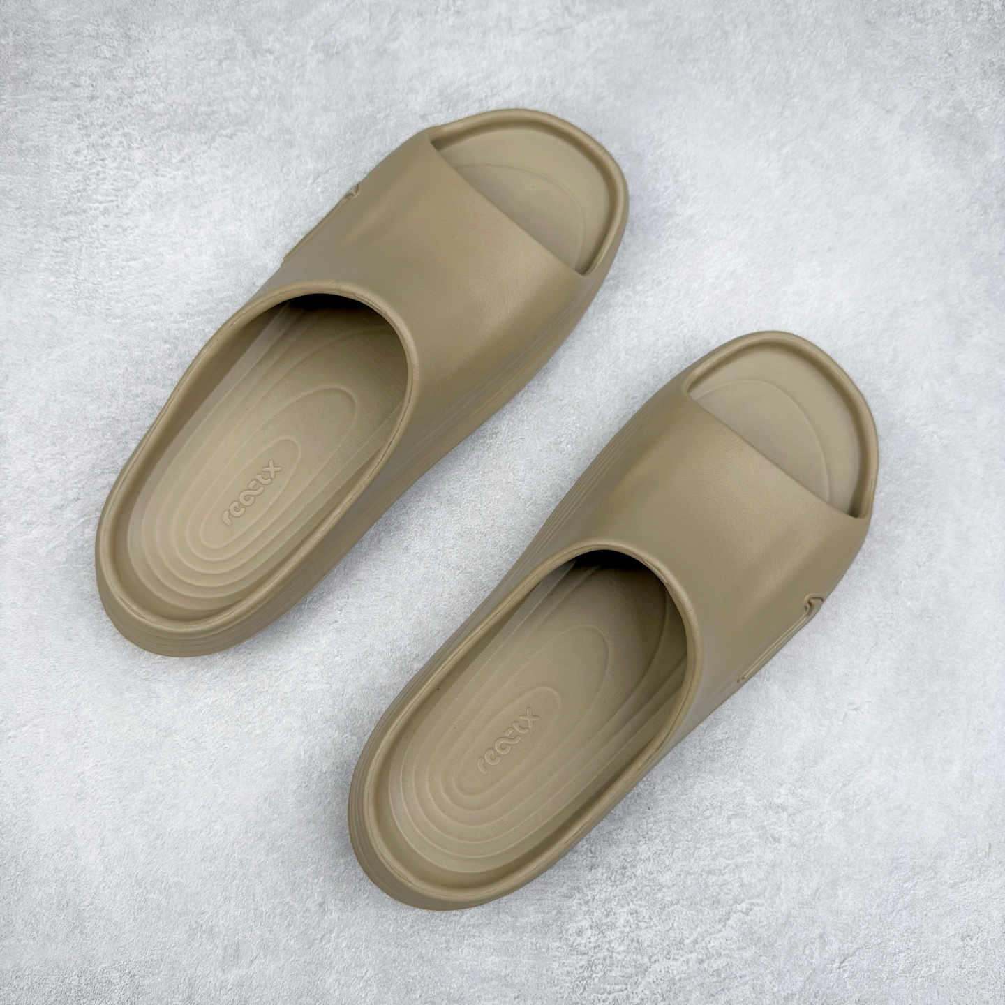 Nike ReactX Rejuven8 Simple, Comfortable and Versatile Slippers