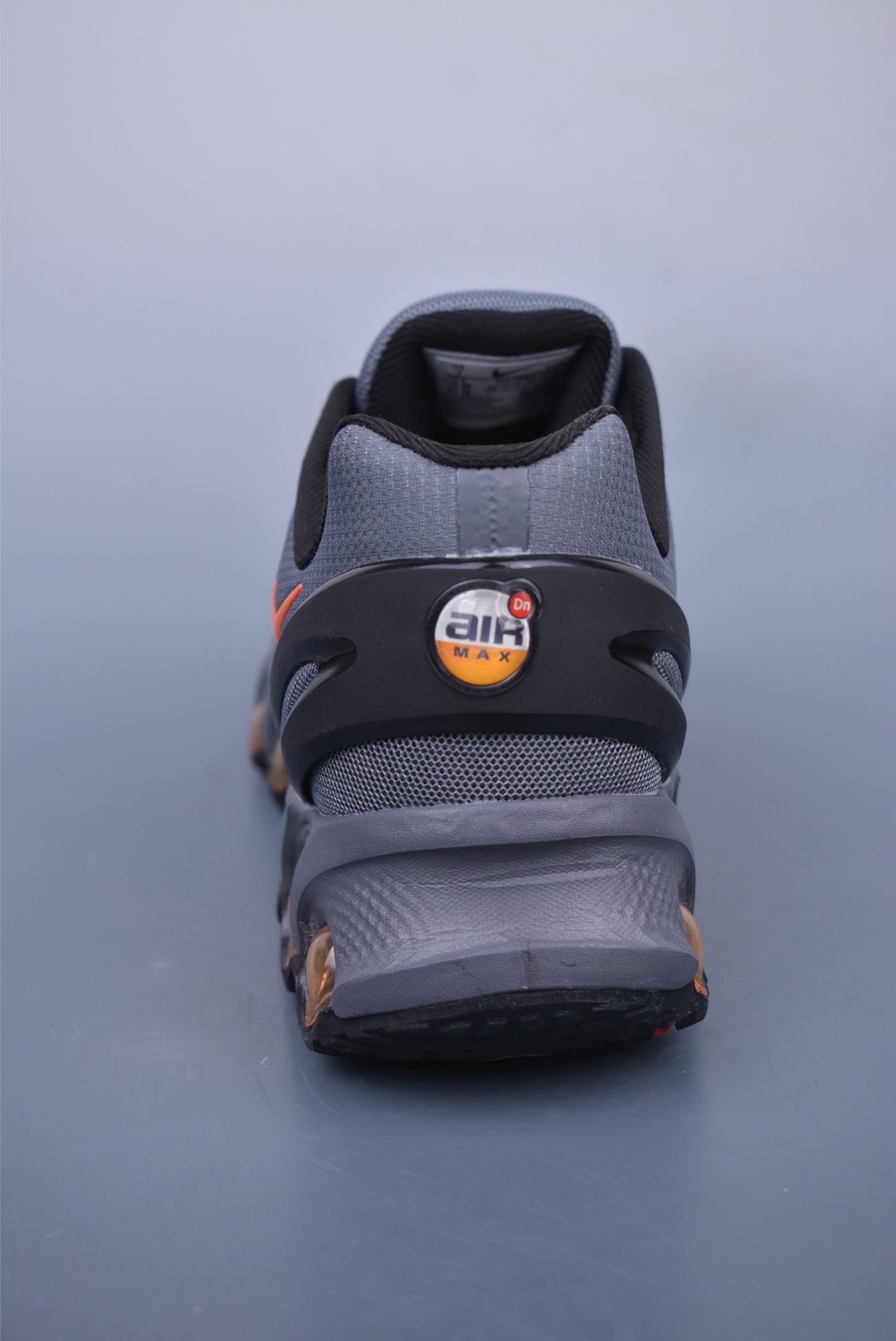 Nike Air Max DN8 running shoes Gray and Orange Gradient FQ7860-011