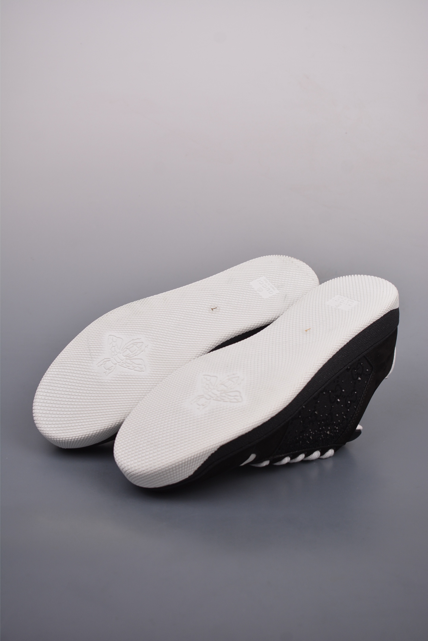 Gucci Screener GG Sneaker Low black and white diamonds