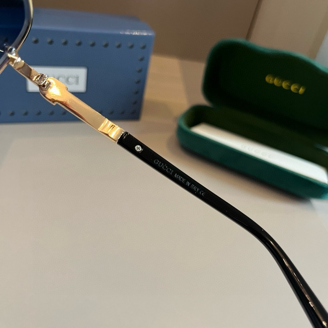 Gucci Square Frame Sunglasses