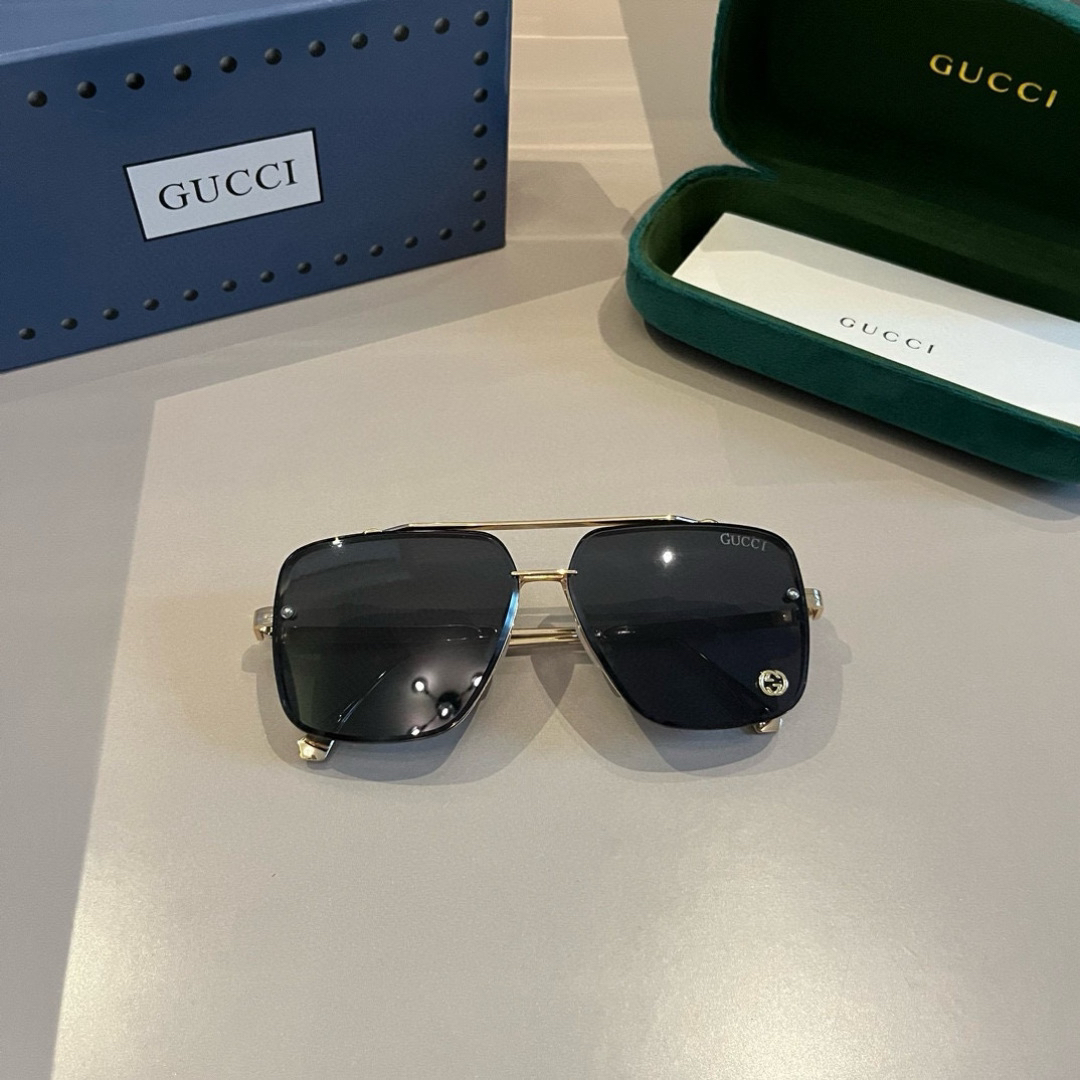 Gucci Square Frame Sunglasses