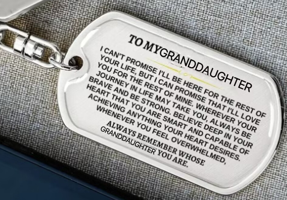 🎁Perfect Christmas Gift - Personalized Keychain 🔥🔥