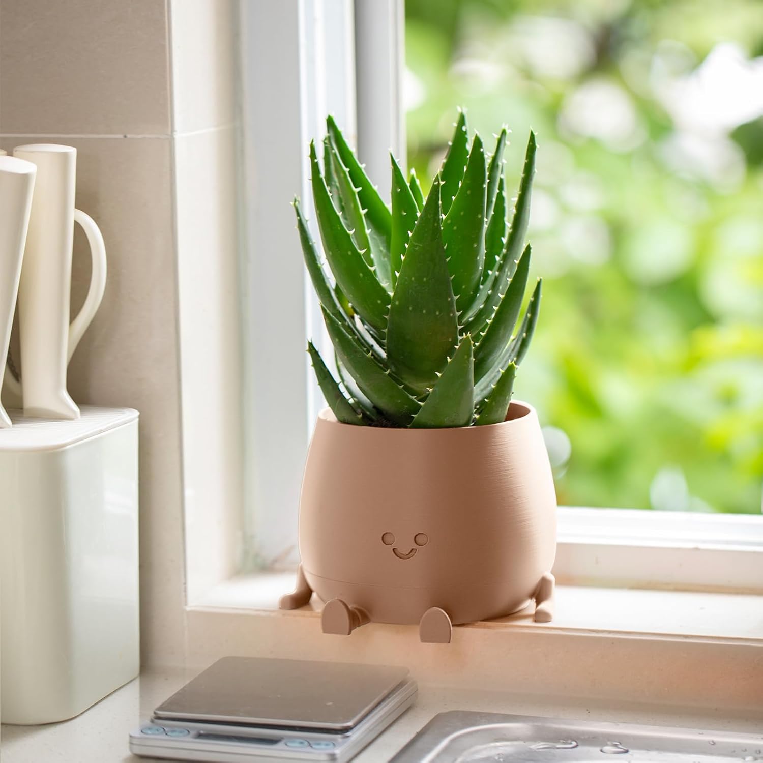 🔥ON SALE ALERT!🔥Happy Face Planter Self Watering Plant Pot with Drainage Holes
