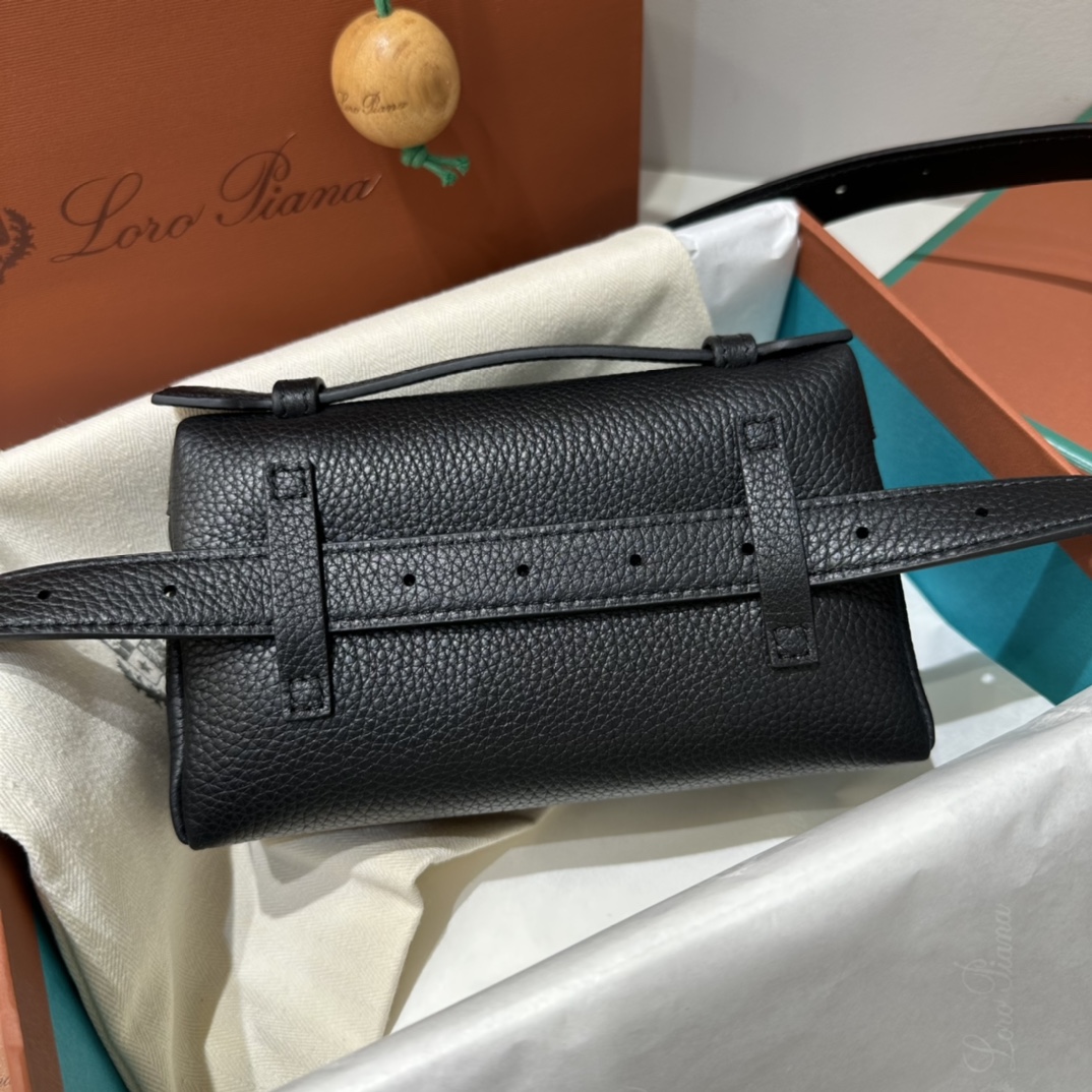 Loro Piana Extra pocket L16 waist bag