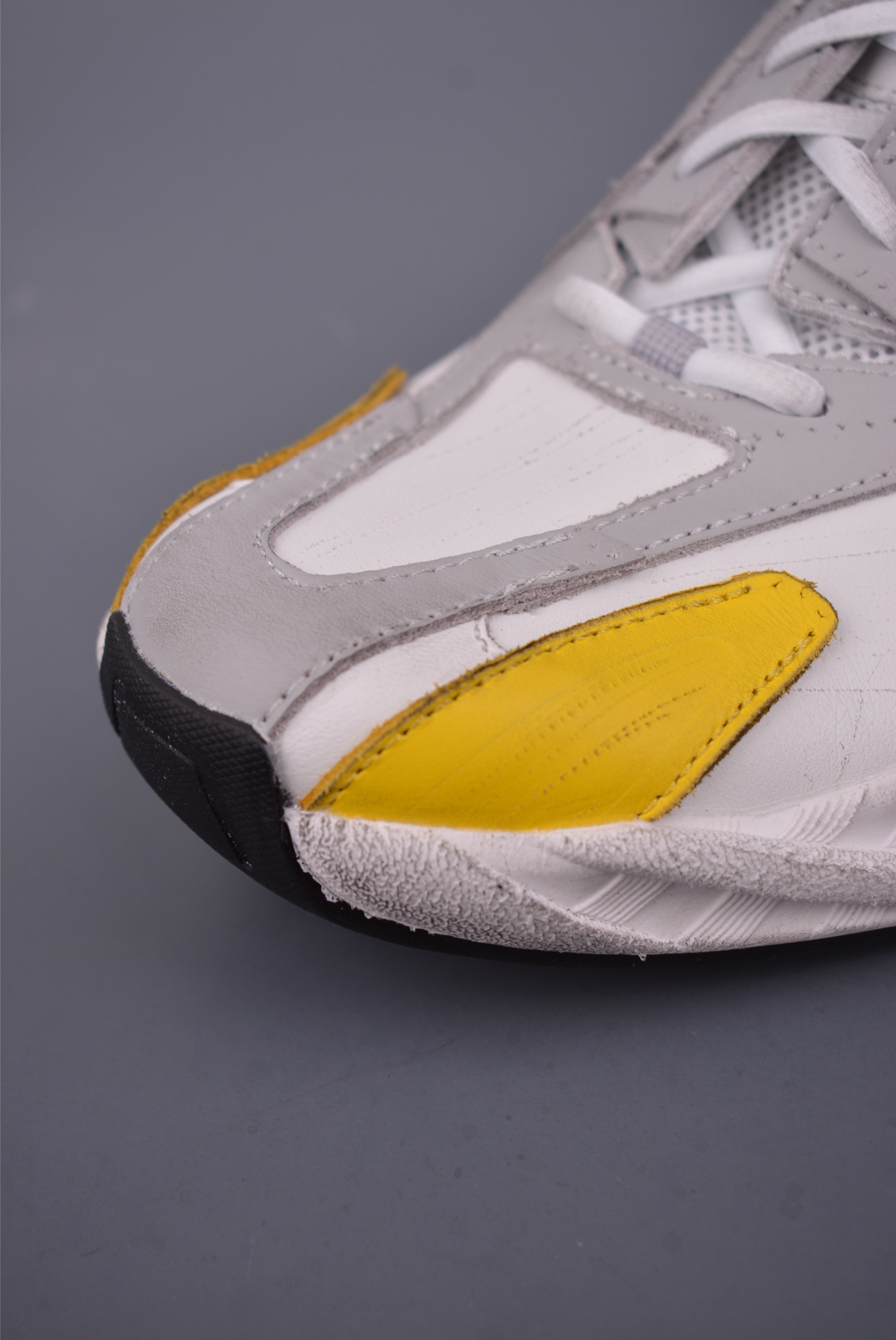 BALENCIAGA Monday Sneaker 