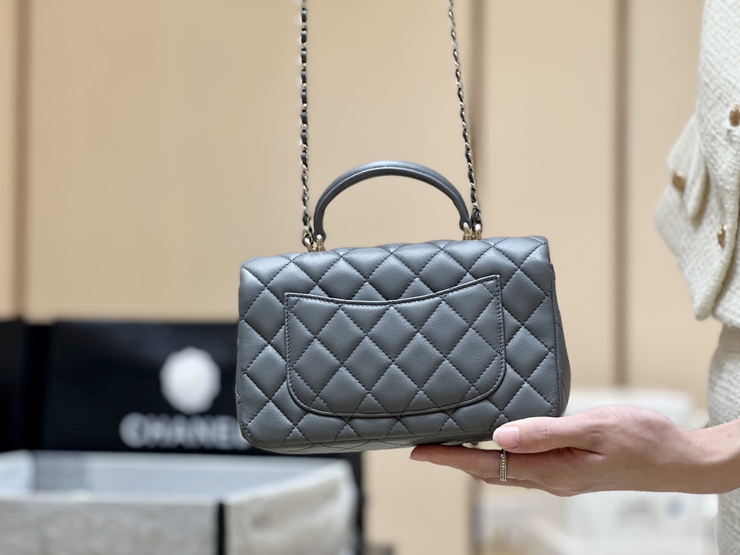Chanel 23S cf mini handle AS2431