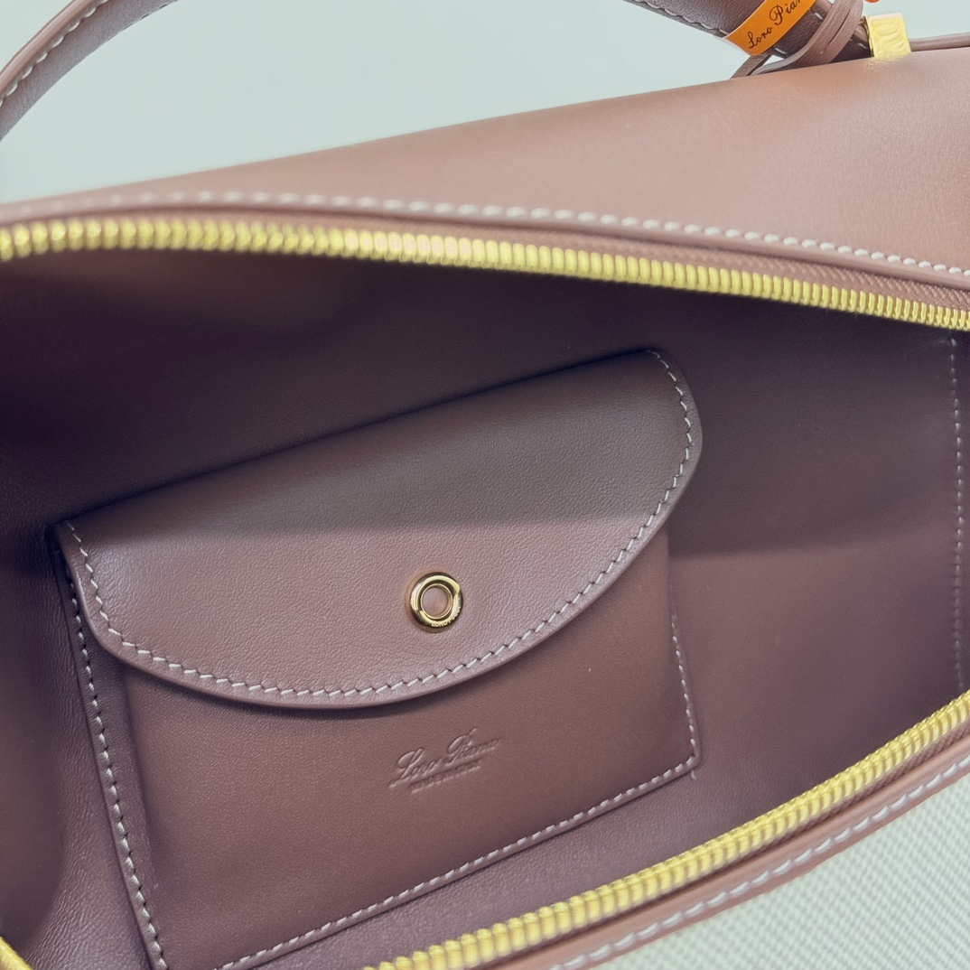 Loro Piana Extra Bag L27 Crossbody Bag FAO4759