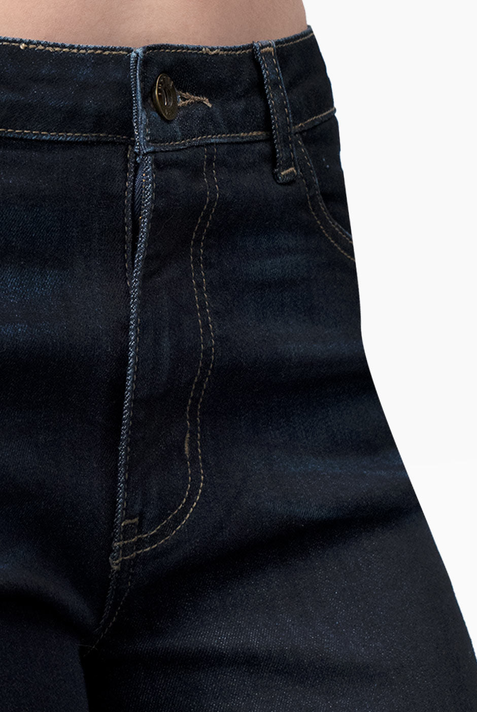 Jeans recto de un boton frontal