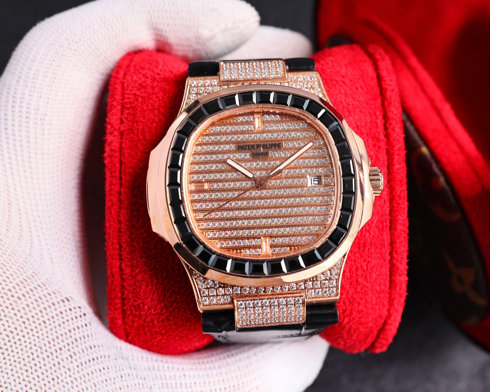 Patek Philippe Diamond Limited Edition Series Nautilus 5711