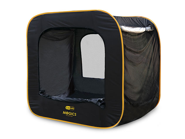 Instant Pop-Up Car Tent Attaches To The Tailgate Of Your SUV or Minivan